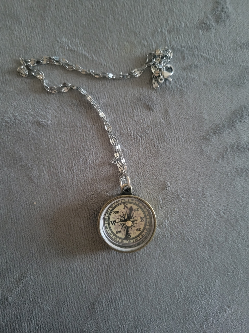 Working Compass Pendant Necklace